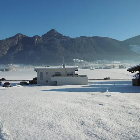 Ferienwohnung Zillertal Bacher Apartamento