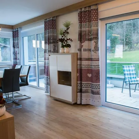 Ferienwohnung Zillertal Bacher Apartment Schlitters