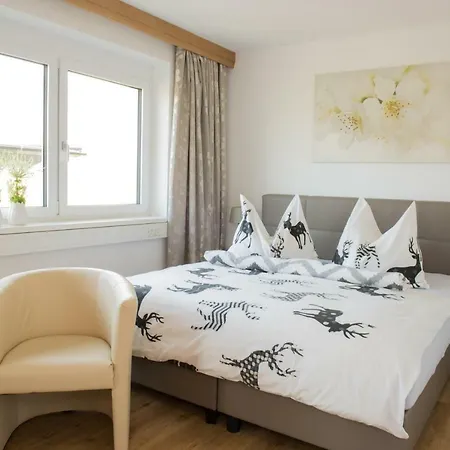 Ferienwohnung Zillertal Bacher Apartment Schlitters